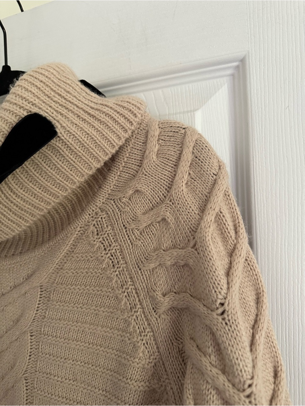 Size M Karl Lagerfeld Paris Cable Knit Cowl Neck Sweater Beige - Picture 7 of 10